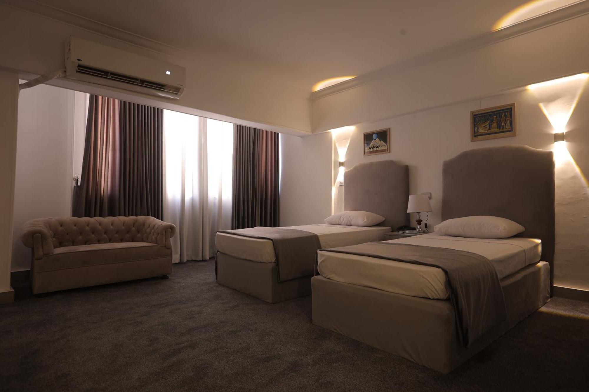 Aura Inn Hotel Cairo Giza Buitenkant foto